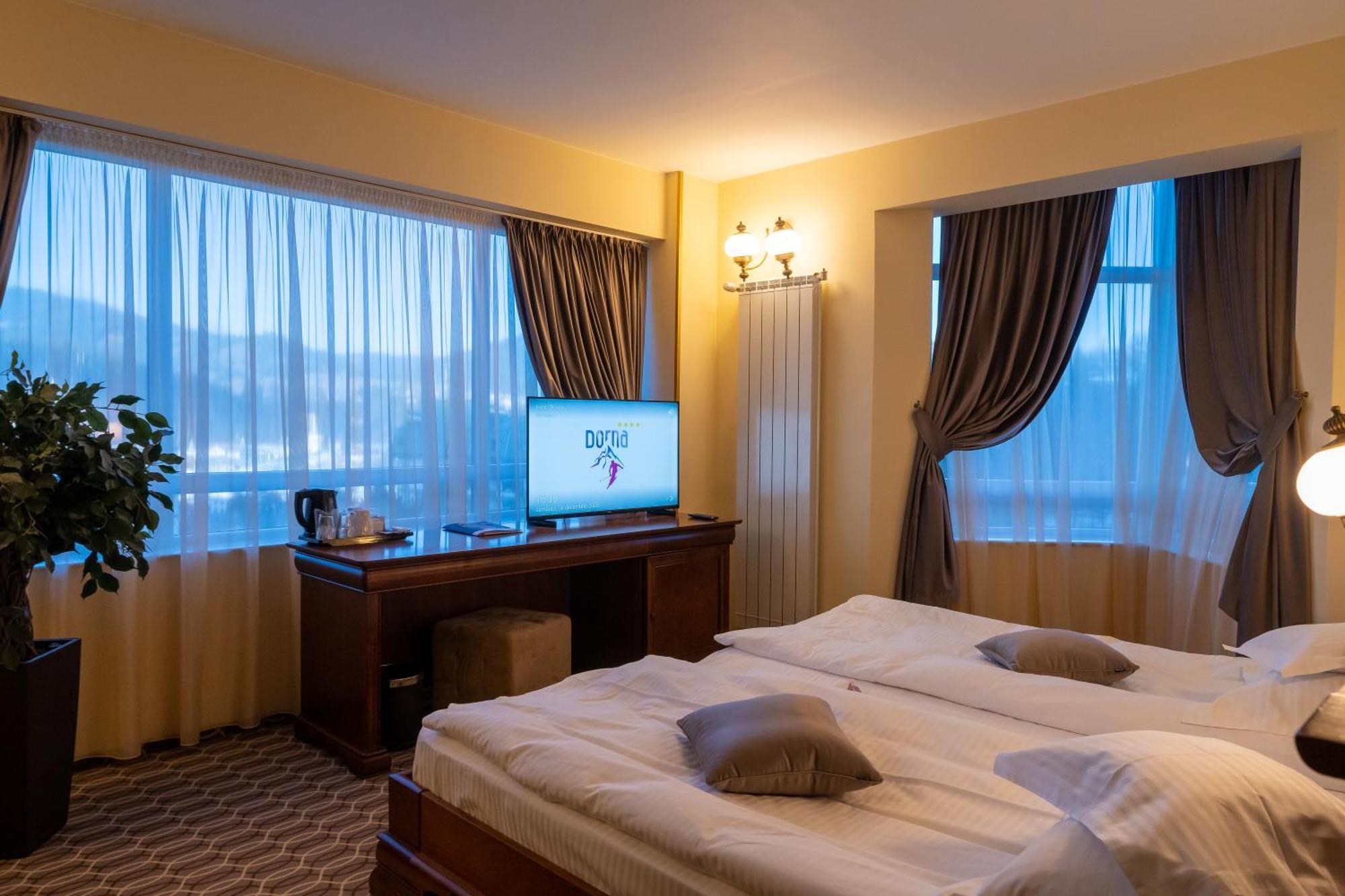 Hotel Dorna Vatra Dornei Esterno foto
