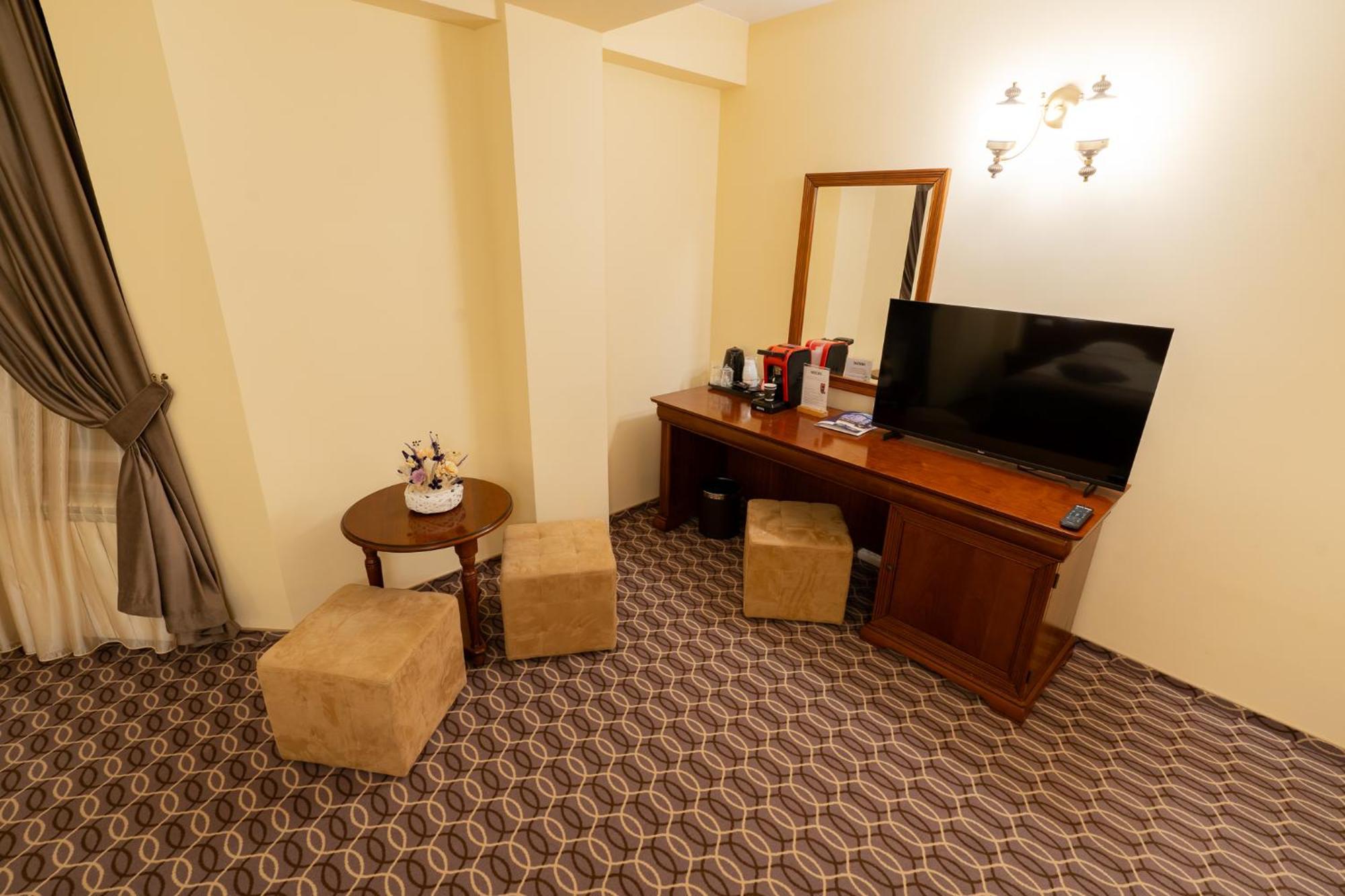 Hotel Dorna Vatra Dornei Esterno foto